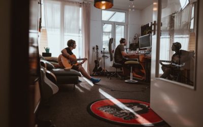 Gabriel im Tonstudio