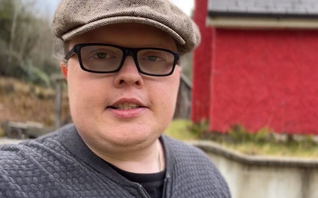 Gewinnspiel April / Contest April 2022